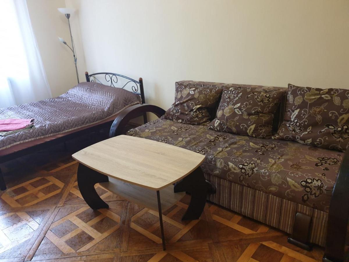 Apartment On Lysenka 27 إلفيف المظهر الخارجي الصورة
